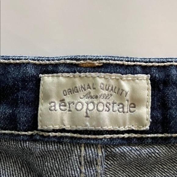 Aeropostale Bermuda Low Rise Shorts Size 3/4 - Picture 9 of 16